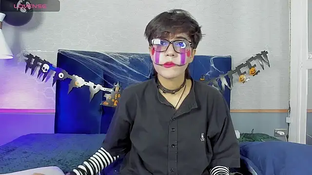 Snapshot of Tsuki_Maru chatting on October 29, 2025, 8:30 pm Tsuki Maru online show from October 29, 2025, 8:30 pm