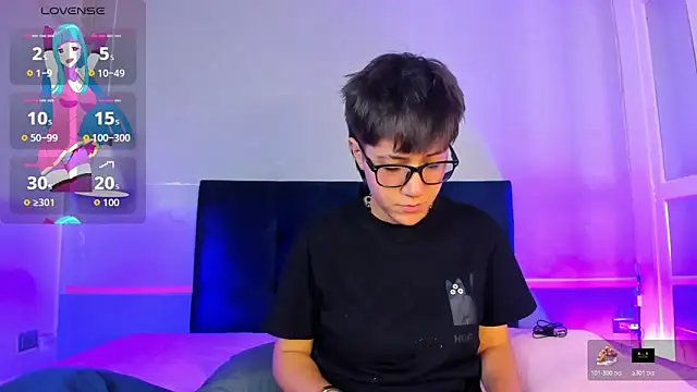 Snapshot of Tsuki_Maru chatting on November 14, 2025, 8:01 pm Tsuki Maru online show from November 14, 2025, 8:01 pm