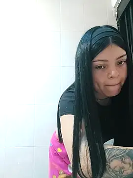 Snapshot of LunaJacobs chatting on October 16, 2025, 7:33 pm LunaJacobs online show from October 16, 2025, 7:33 pm