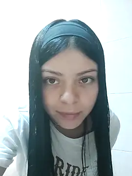 Snapshot of LunaJacobs chatting on October 21, 2025, 4:50 pm LunaJacobs online show from October 21, 2025, 4:50 pm