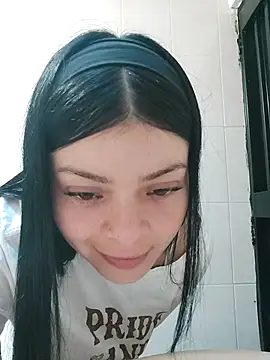 Snapshot of LunaJacobs chatting on November 10, 2025, 9:53 pm LunaJacobs online show from November 10, 2025, 9:53 pm