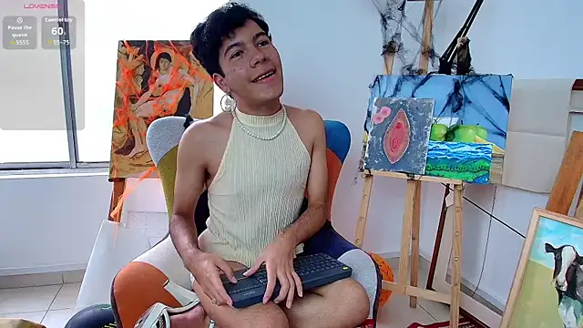 Snapshot of E_R_O_S_ chatting on November 5, 2025, 9:07 pm E R O S online show from November 5, 2025, 9:07 pm