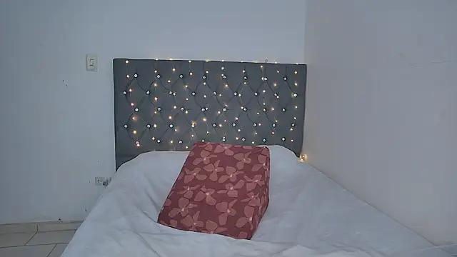 AnastaciaBlues online show from March 11, 2026, 4:06 am