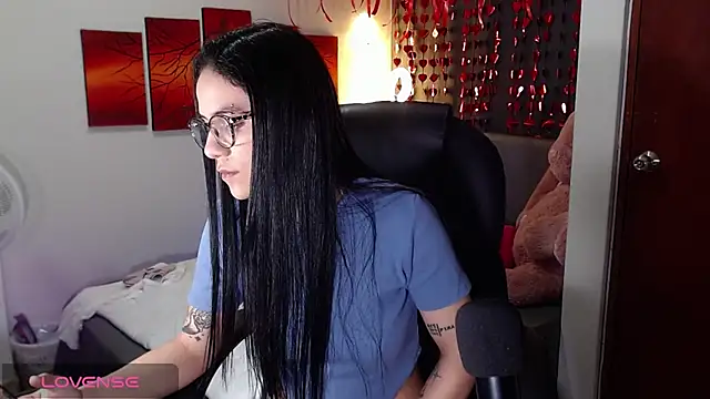 Snapshot of Ashley_olivares chatting on October 17, 2025, 7:48 pm Ashley olivares online show from October 17, 2025, 7:48 pm