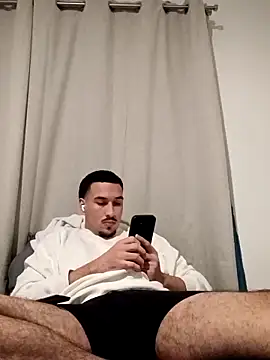 Jadriel23 online show from October 7, 2025, 4:24 am