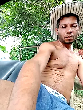 Snapshot of AlphaAlterX chatting on November 29, 2025, 2:39 pm AlphaAlterX online show from November 29, 2025, 2:39 pm