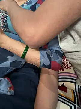 Snapshot of LustySundari chatting on October 29, 2025, 3:55 pm LustySundari online show from October 29, 2025, 3:55 pm