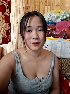 Snapshot of ALIENHR38 chatting on November 8, 2025, 12:31 pm ALIENHR38 online show from November 8, 2025, 12:31 pm