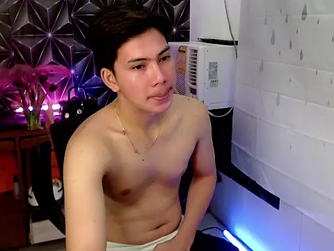 ursweet jade online show from November 10, 2025, 10:09 am