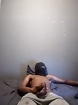 Snapshot of dumbBroke chatting on October 10, 2025, 5:58 pm dumbBroke online show from October 10, 2025, 5:58 pm