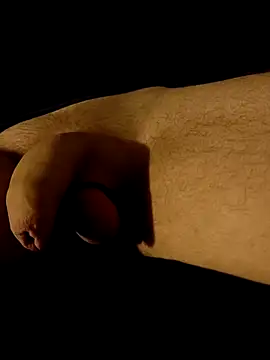 Snapshot of Youraverage chatting on November 14, 2025, 3:59 pm Youraverage online show from November 14, 2025, 3:59 pm