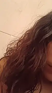 mamasitapetite online show from May 13, 2026, 3:52 pm