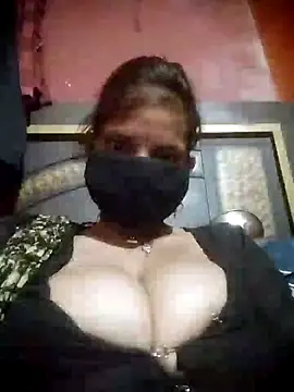 Snapshot of Sona_42i chatting on September 17, 2025, 4:09 pm Sona 42i online show from September 17, 2025, 4:09 pm