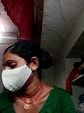 Snapshot of Sona_42i chatting on November 2, 2025, 3:06 pm Sona 42i online show from November 2, 2025, 3:06 pm