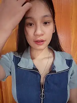 ChiecumBae online show from November 12, 2025, 8:40 am