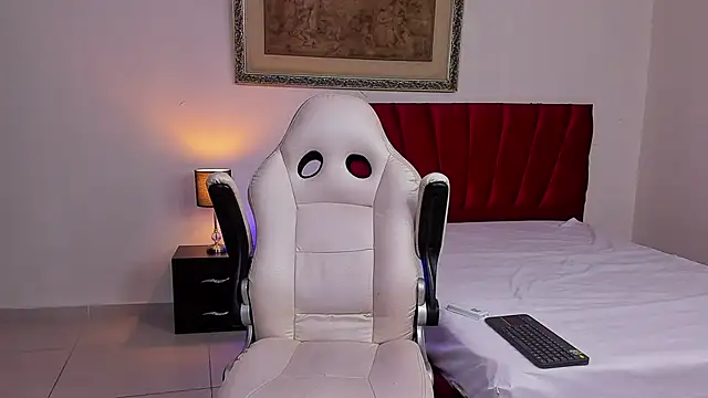 Snapshot of john_mystic chatting on February 18, 2026, 2:53 am john mystic online show from February 18, 2026, 2:53 am