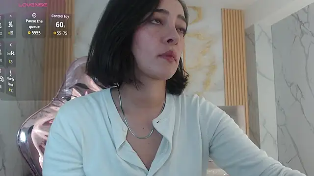Snapshot of sara_lopez_s chatting on October 22, 2025, 1:32 pm sara lopez s online show from October 22, 2025, 1:32 pm
