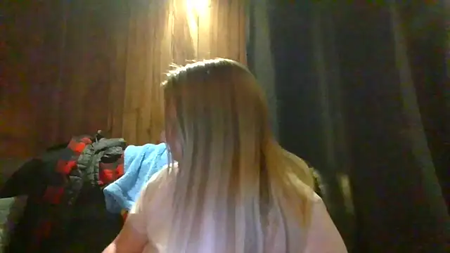 Snapshot of DomsSexDoll69 chatting on January 14, 2026, 3:21 am DomsSexDoll69 online show from January 14, 2026, 3:21 am