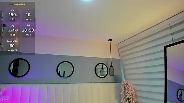 Snapshot of Mila_Hank_ chatting on December 17, 2025, 11:59 am Mila Hank online show from December 17, 2025, 11:59 am