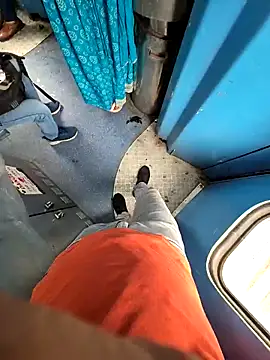 Snapshot of RockRolaxxx chatting on October 3, 2025, 4:58 am RockRolaxxx online show from October 3, 2025, 4:58 am