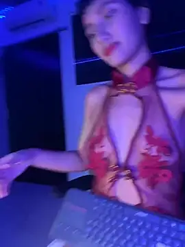 Amberdecolombia online show from February 25, 2026, 4:23 am