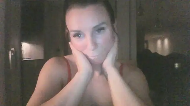 Justnani001 online show from November 3, 2025, 11:41 pm