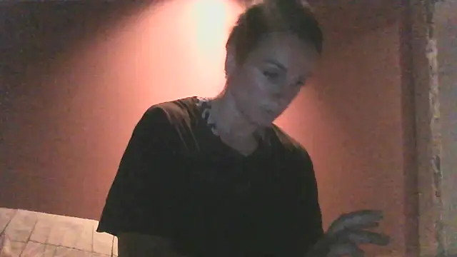 Snapshot of Justnani001 chatting on September 18, 2025, 8:45 pm Justnani001 online show from September 18, 2025, 8:45 pm