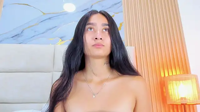 Snapshot of Nicolqueen_ chatting on April 20, 2026, 11:13 am Nicolqueen online show from April 20, 2026, 11:13 am