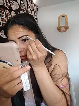 KittyHoleshot87 online show from February 27, 2026, 2:28 pm