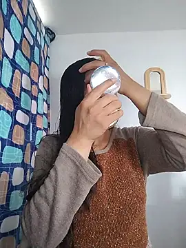 KittyHoleshot87 online show from February 18, 2026, 2:35 pm