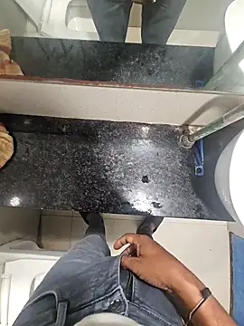 Snapshot of Gamecoc chatting on October 31, 2025, 6:21 am Gamecoc online show from October 31, 2025, 6:21 am