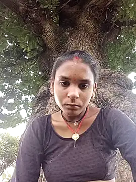 Idhika Jha online show from September 21, 2025, 6:29 am