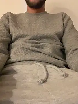 Snapshot of bmwe71 chatting on February 25, 2026, 8:41 pm bmwe71 online show from February 25, 2026, 8:41 pm