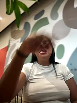 Snapshot of Sophie_Dreamss chatting on November 2, 2025, 7:08 pm Sophie Dreamss online show from November 2, 2025, 7:08 pm