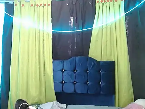 Snapshot of canelasexy_1 chatting on November 12, 2025, 8:23 pm canelasexy 1 online show from November 12, 2025, 8:23 pm