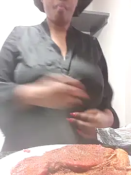 Snapshot of trickyOne chatting on November 12, 2025, 4:16 am trickyOne online show from November 12, 2025, 4:16 am