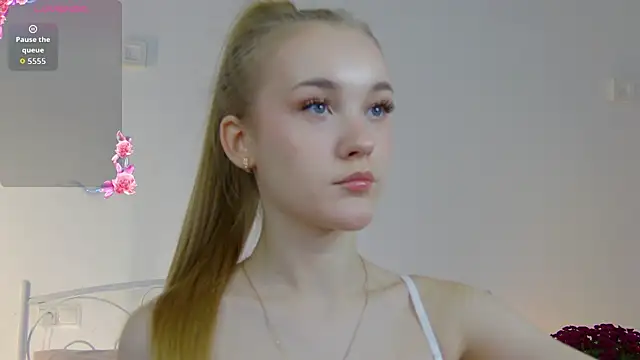 Snapshot of KumiKruz chatting on October 27, 2025, 2:29 pm KumiKruz online show from October 27, 2025, 2:29 pm