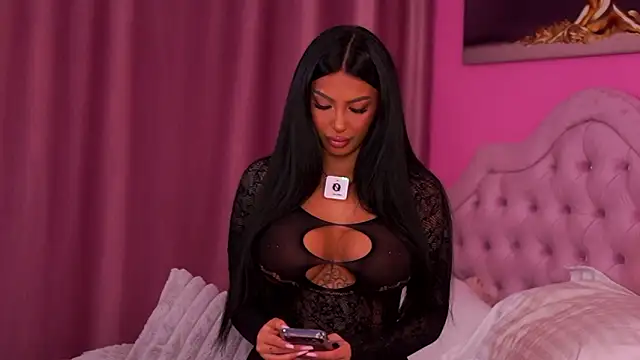 Snapshot of AishaaDevoe chatting on February 18, 2026, 7:32 pm AishaaDevoe online show from February 18, 2026, 7:32 pm