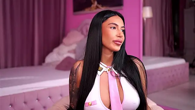 Snapshot of AishaaDevoe chatting on March 21, 2026, 8:02 pm AishaaDevoe online show from March 21, 2026, 8:02 pm