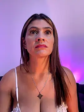 Snapshot of Skarlett_12_ chatting on November 24, 2025, 11:10 am Skarlett 12 online show from November 24, 2025, 11:10 am