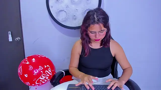 Snapshot of Sofia_villareal chatting on February 15, 2026, 1:10 pm Sofia villareal online show from February 15, 2026, 1:10 pm