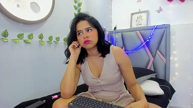 Snapshot of Sofia_villareal chatting on February 26, 2026, 12:49 pm Sofia villareal online show from February 26, 2026, 12:49 pm