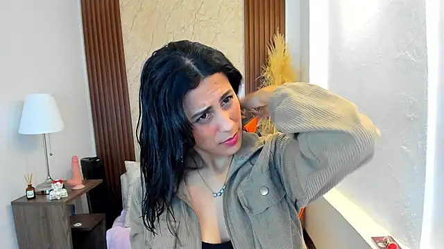 Snapshot of Thais_kim chatting on November 5, 2025, 12:52 pm Thais kim online show from November 5, 2025, 12:52 pm