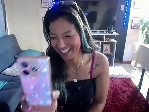 ScarletSizzling online show from September 25, 2025, 1:06 pm