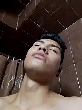 aispuro8505 online show from November 22, 2025, 5:34 pm