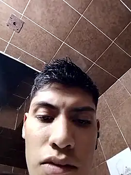 aispuro8505 online show from November 6, 2025, 8:18 am