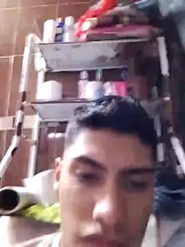 aispuro8505 online show from November 5, 2025, 8:06 am