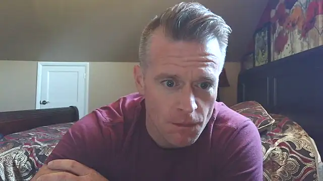 DILFiGuess11 online show from June 1, 2026, 1:22 pm