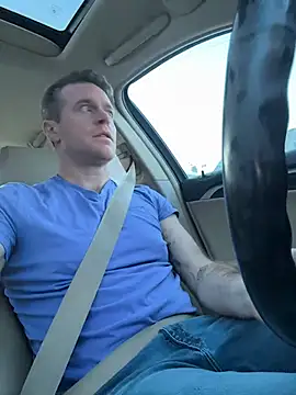 DILFiGuess11 online show from February 4, 2026, 10:27 pm