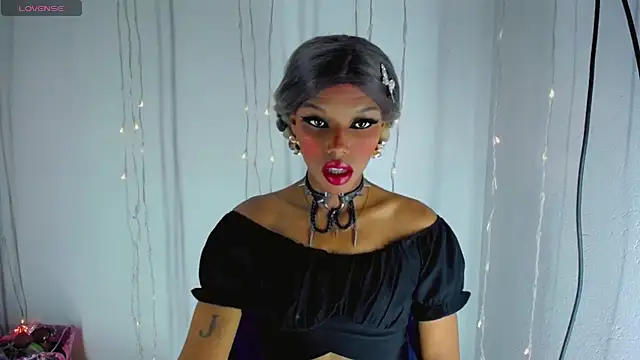 Snapshot of TheBlackwidows chatting on September 10, 2025, 5:28 am TheBlackwidows online show from September 10, 2025, 5:28 am